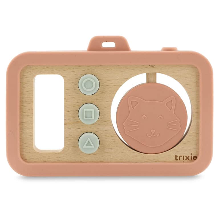 Appareil photo en silicone et bois – Mme chat – Trixie Baby - Vue de face sur fond blanc