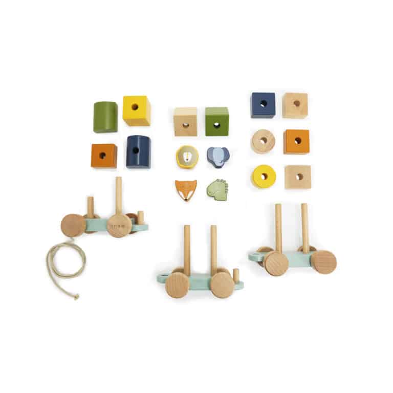 Train en bois animaux – Trixie - Vue de face sur fond blanc