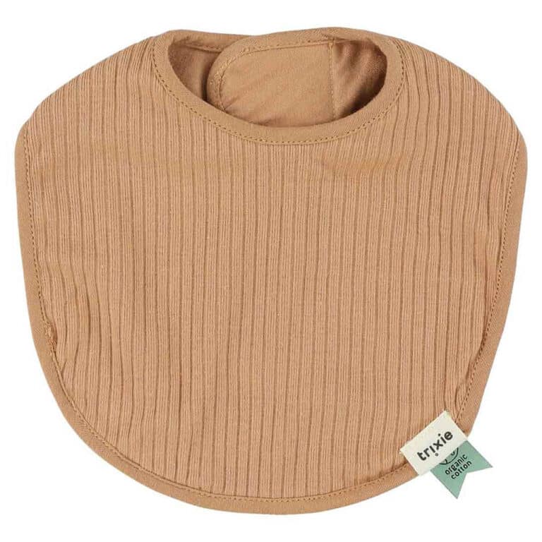 Bavoir avec marron clair sur fond blanc