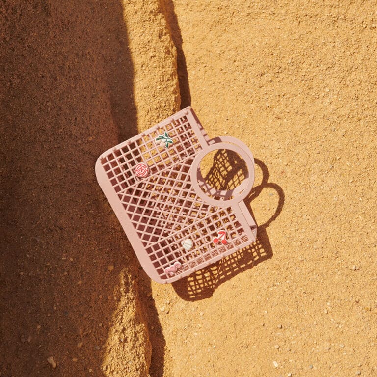 panier avec charms rose de la marque liewood | Accessoires plages, Magasin de déco et jouets à Vannes