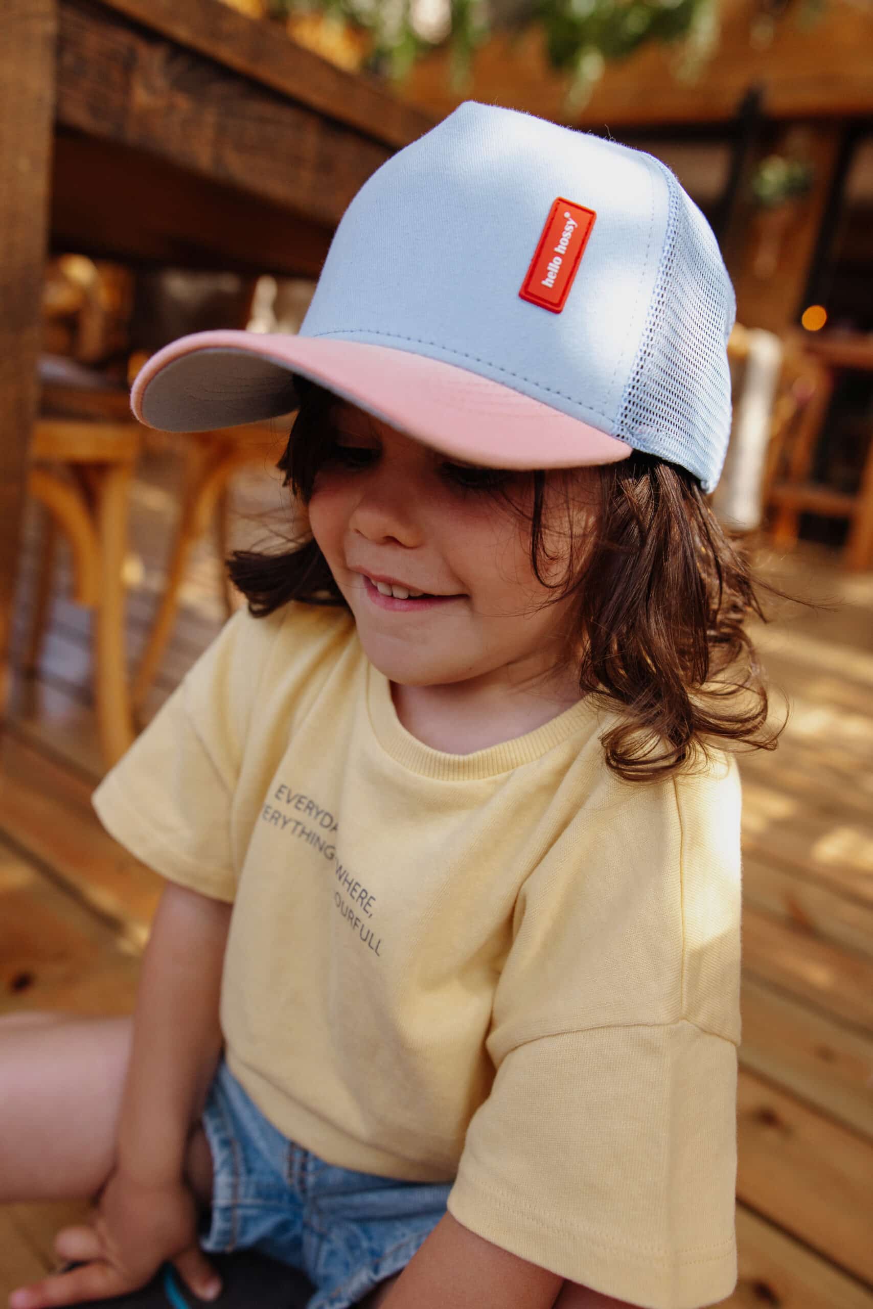 Casquette trucker enfant Rubber Hortensia – Hello Hossy - Ambiance