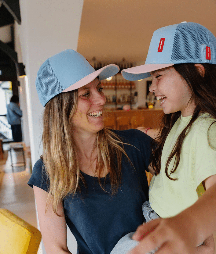 Casquette trucker maman Rubber Hortensia – Hello Hossy - Ambiance