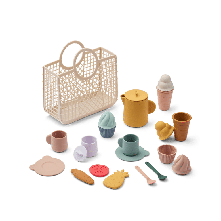 Ensemble pique-nique panier et accessoires en silicone Liewood | Magasin de jouets à Vannes