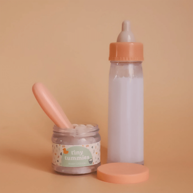 Coffret biberon magique et petit pot pour poupée de la marque tiny harlow | Boutique de jouets à Vannes
