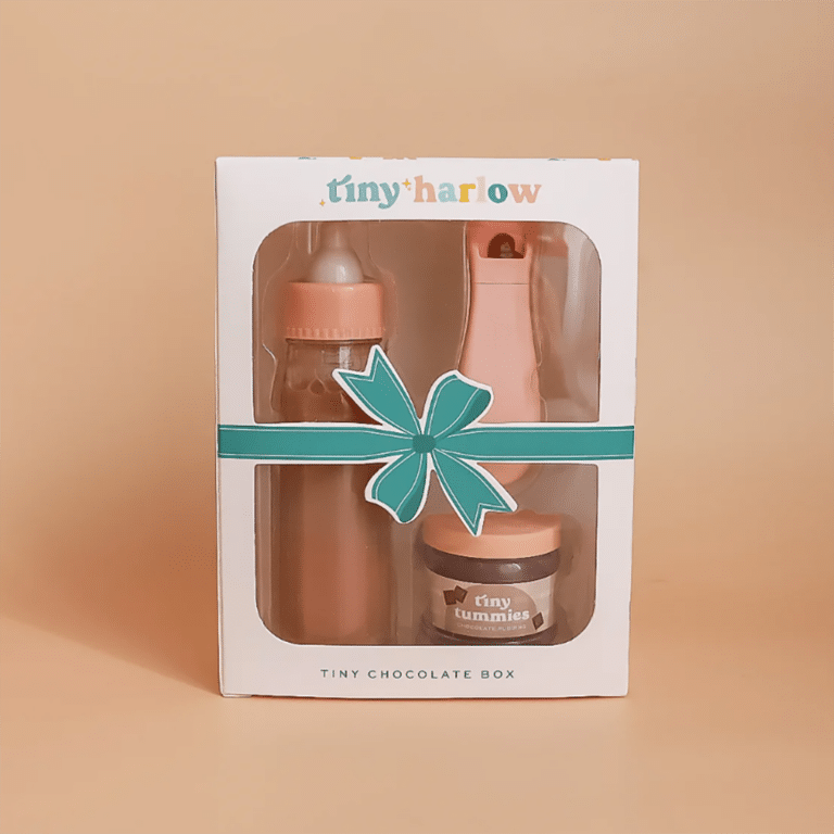 Coffret biberon magique et petit pot au chocolat pour poupée de la marque tiny harlow | Magasin de jouets à Vannes