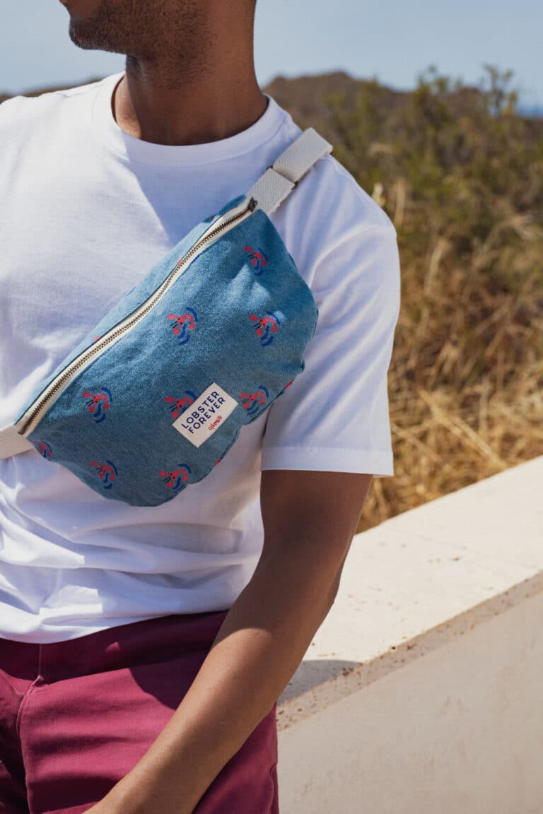 Banane denim enfant ou adulte "lobster forever" - Chamaye, vue d'ambiance portée par un adulte