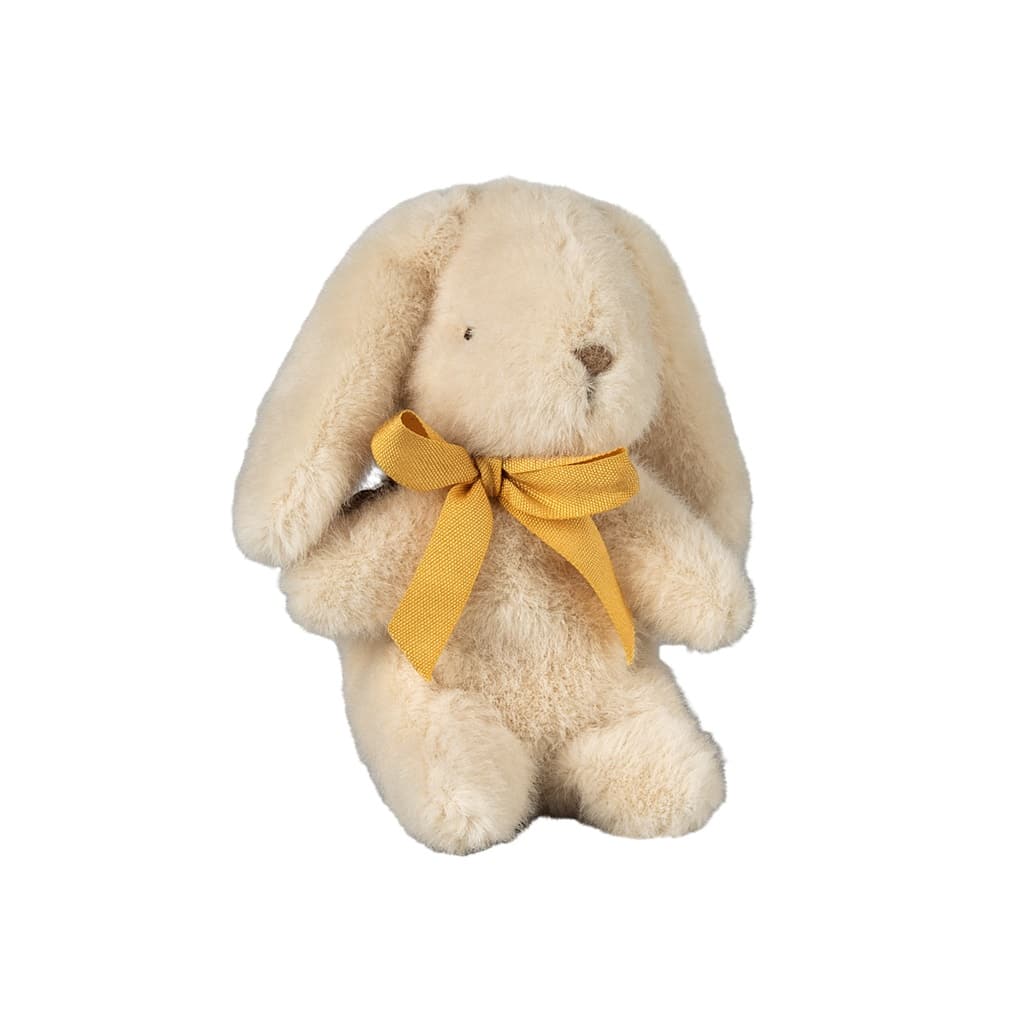 petite peluche lapin