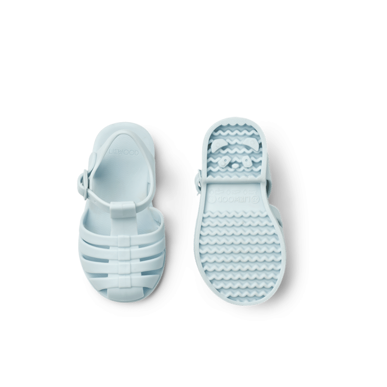 Sandales de plage - Bleu ciel - Liewood, vue de face sur fond blanc