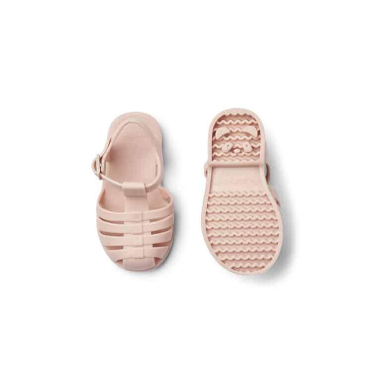 Sandales de plage - Sorbet Rose - Liewood, vue de hauteur sur fond blanc