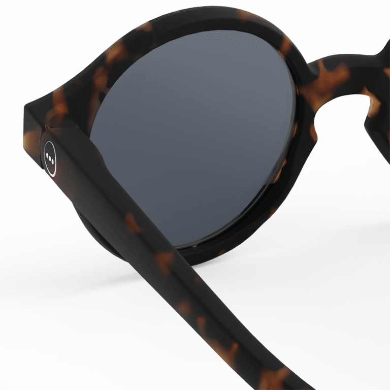 De la marque IZIPIZI, zoom, vue de dos sur fond blanc