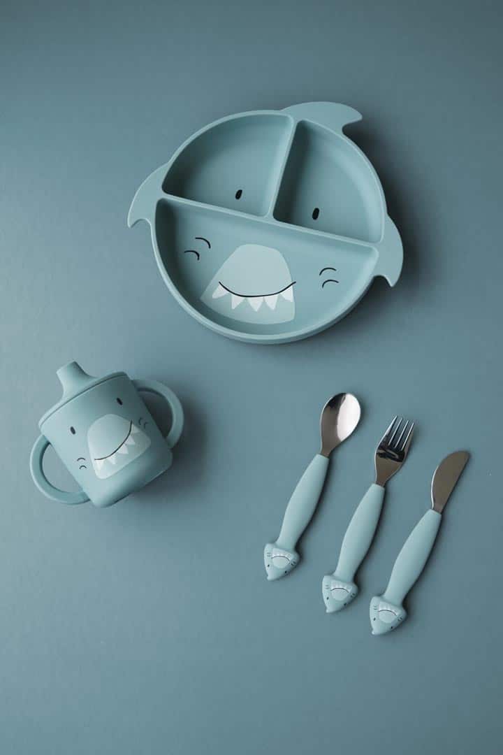 Assiette avec ventouse en silicone et compartiments – Mr. Requin – Trixie - Ambiance