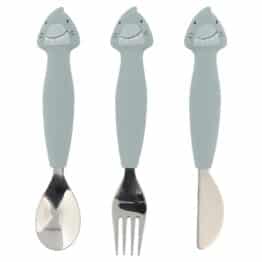 Couverts 3 Pièces en Silicone Mr Requin – Trixie - Vue de face sur fond blanc
