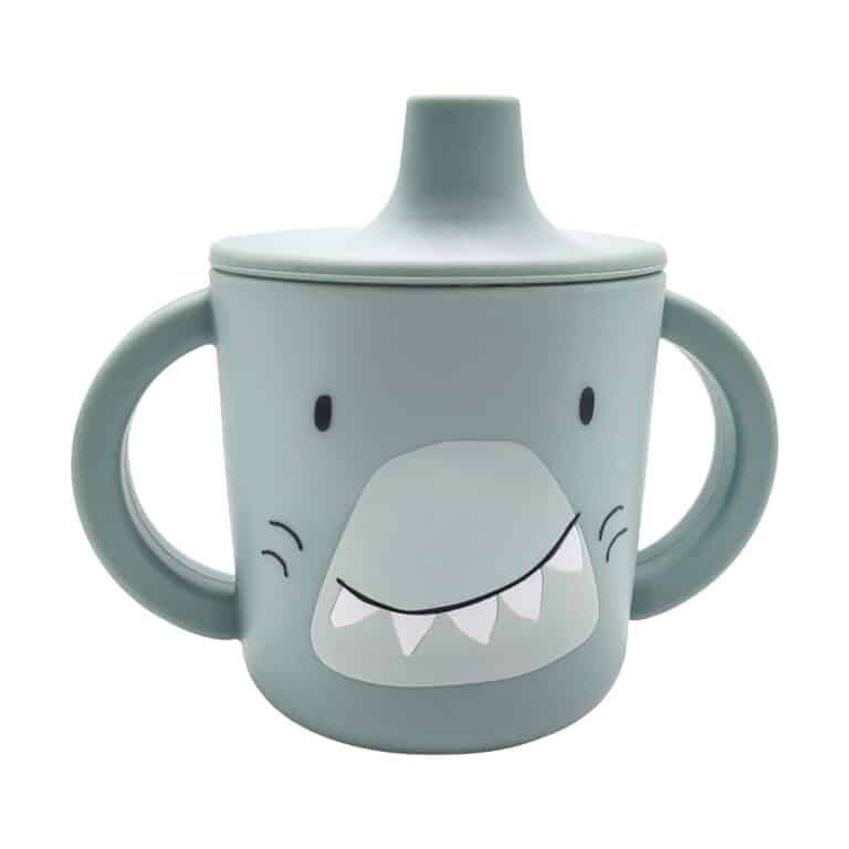 Tasse en silicone avec tétine – Mr Requin – Trixie - Vue de face sur fond blanc
