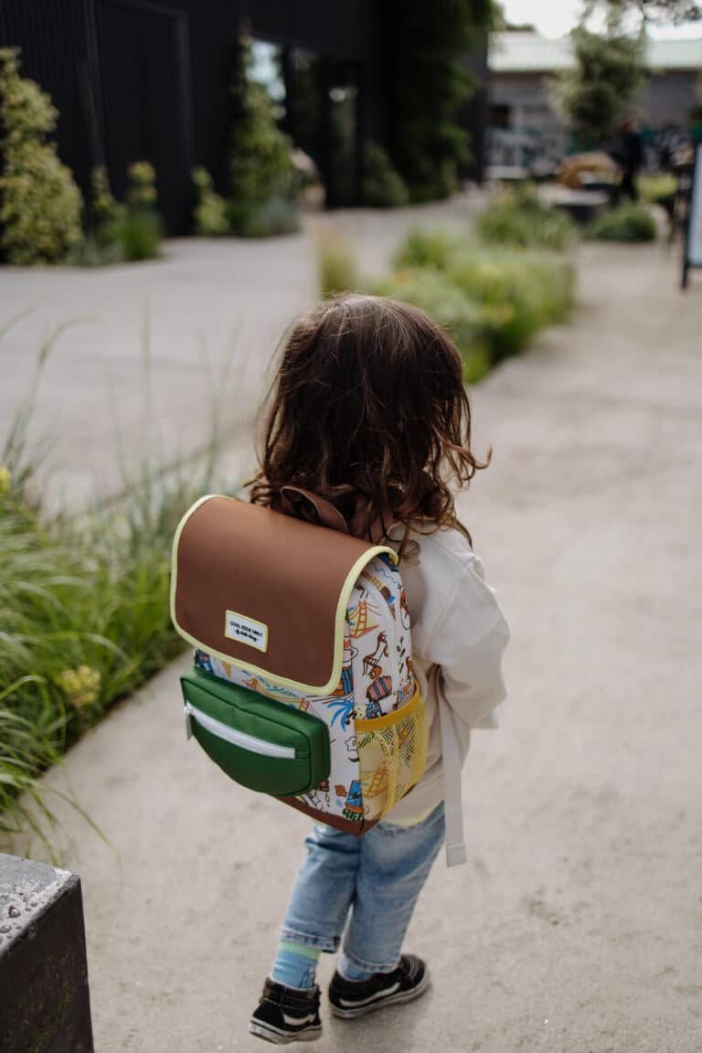 sac à dos san francisco hello hossy vue de côté mise en situation