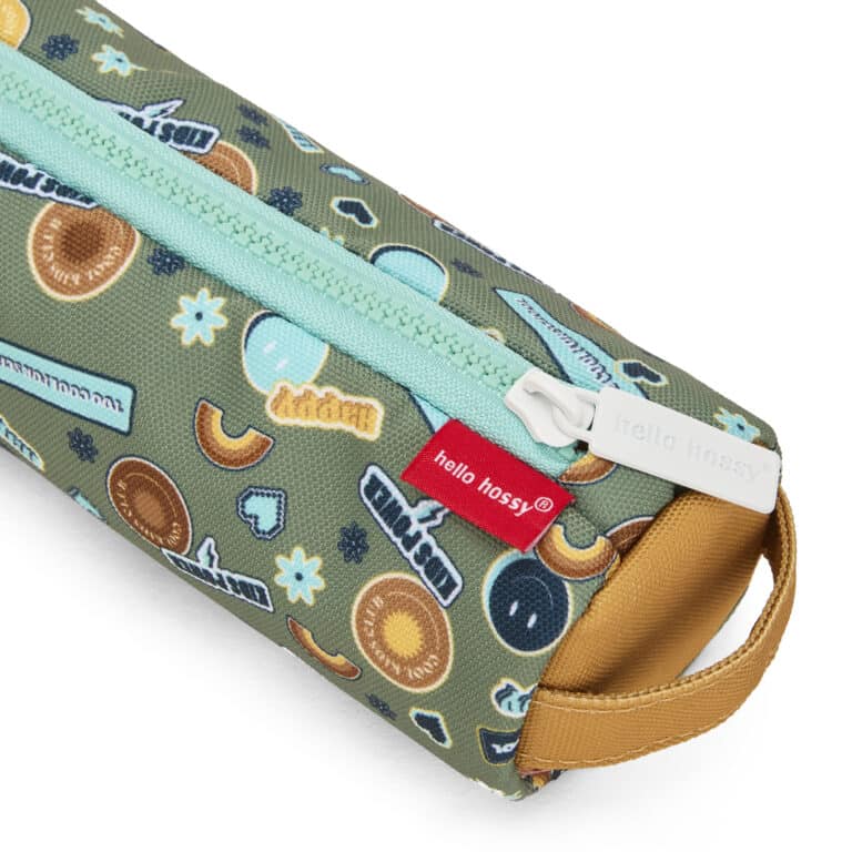 trousse smiley hello hossy vue de près sur fond blanc