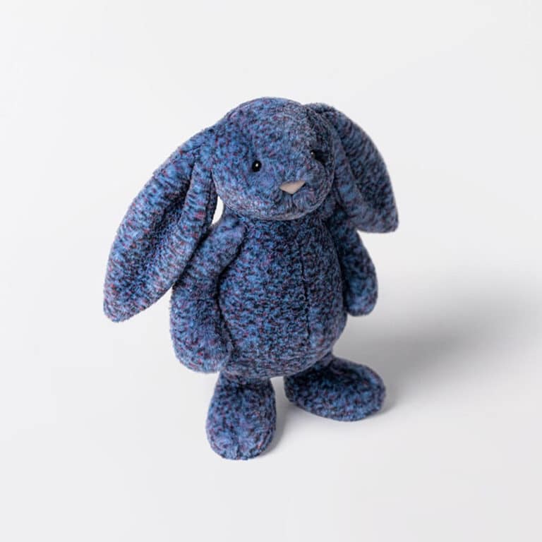 Doudou lapin de luxe Hopscone – Jellycat - Vue de face sur fond blanc