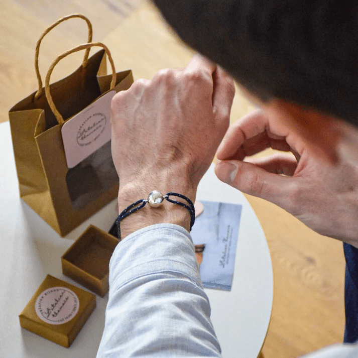 Atelier-thamais_bracelet-bola-marine (1)