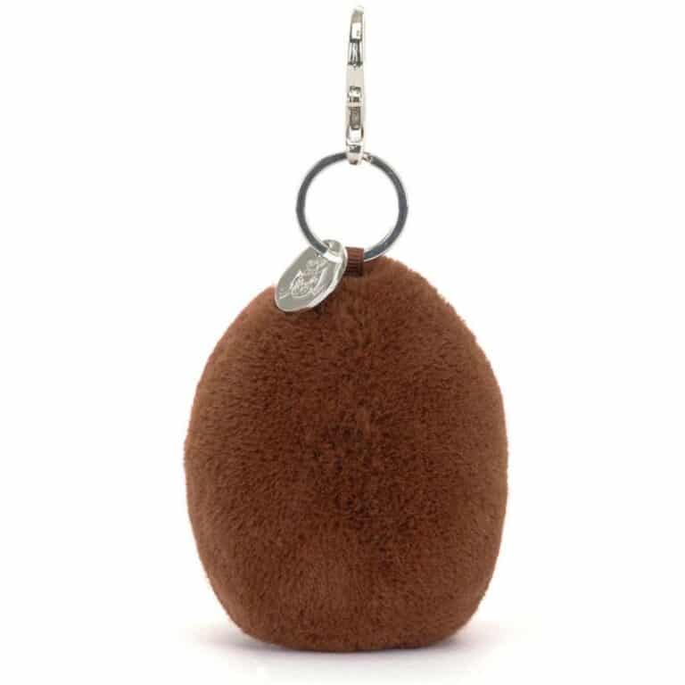 Adoptez ce porte‑clé Jellycat en forme de grain de café : peluche compacte (17 cm), clip sécurisé, ultra‑doux et plein d’humour — l’accessoire parfait pour égayer vos clés ou sac. Little Marmaille, idées cadeaux Noël 2025