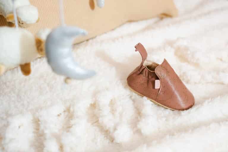 Chaussons Blublu constellation - Rose - Easy Peasy, vue d'ambiance de côté