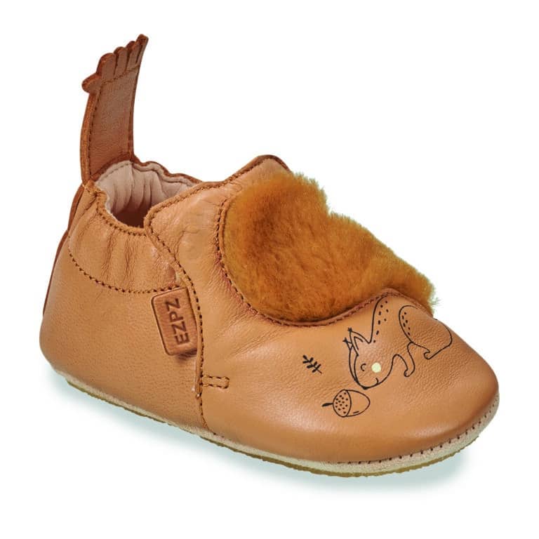 Chaussons Blublu écureuil - Camel - Easy Peasy, vue de côté sur fond blanc