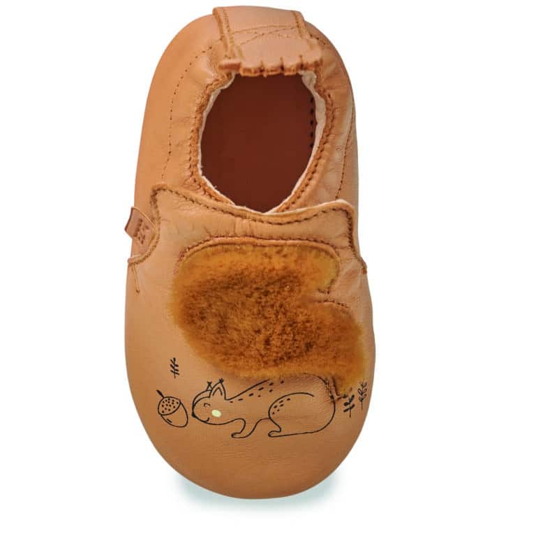 Chaussons Blublu écureuil - Camel - Easy Peasy, vue du dessus sur fond blanc