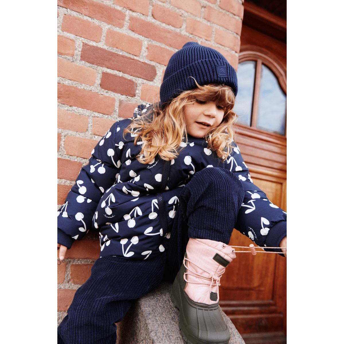 Coffret cadeau Lina – Bonnet & tour de cou – Bleu marine – Liewood - Porté
