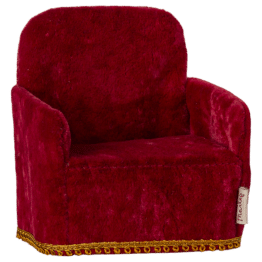 Fauteuil velours rouge - Pour lapins et souris - Maileg, vue de face sur fond blanc