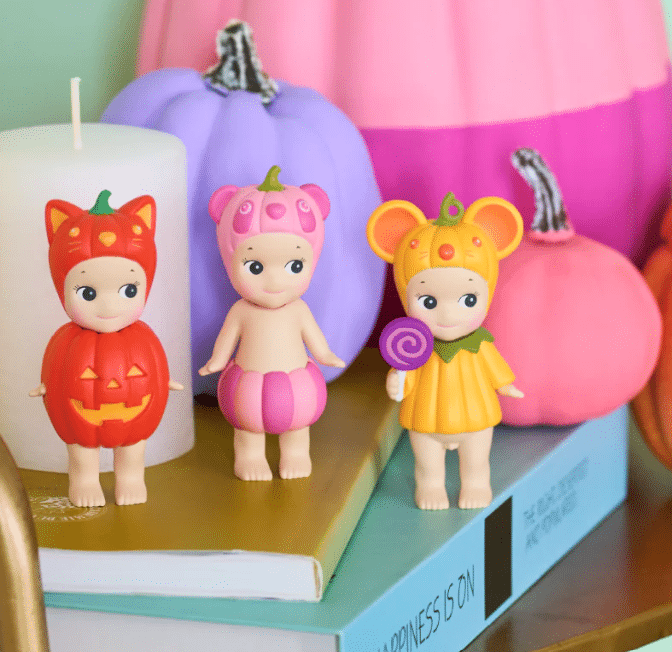 Sonny Angel® Pumpkin patch series, vue d'ambiance de la souris, du panda et du chat