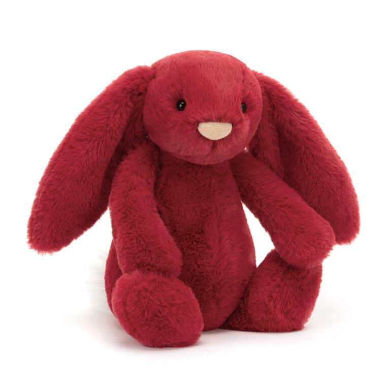 Doudou Lapin de Luxe Scarlett – Élégance rubis et douceur enveloppante de Jellycat - Vu de face sur fond blanc