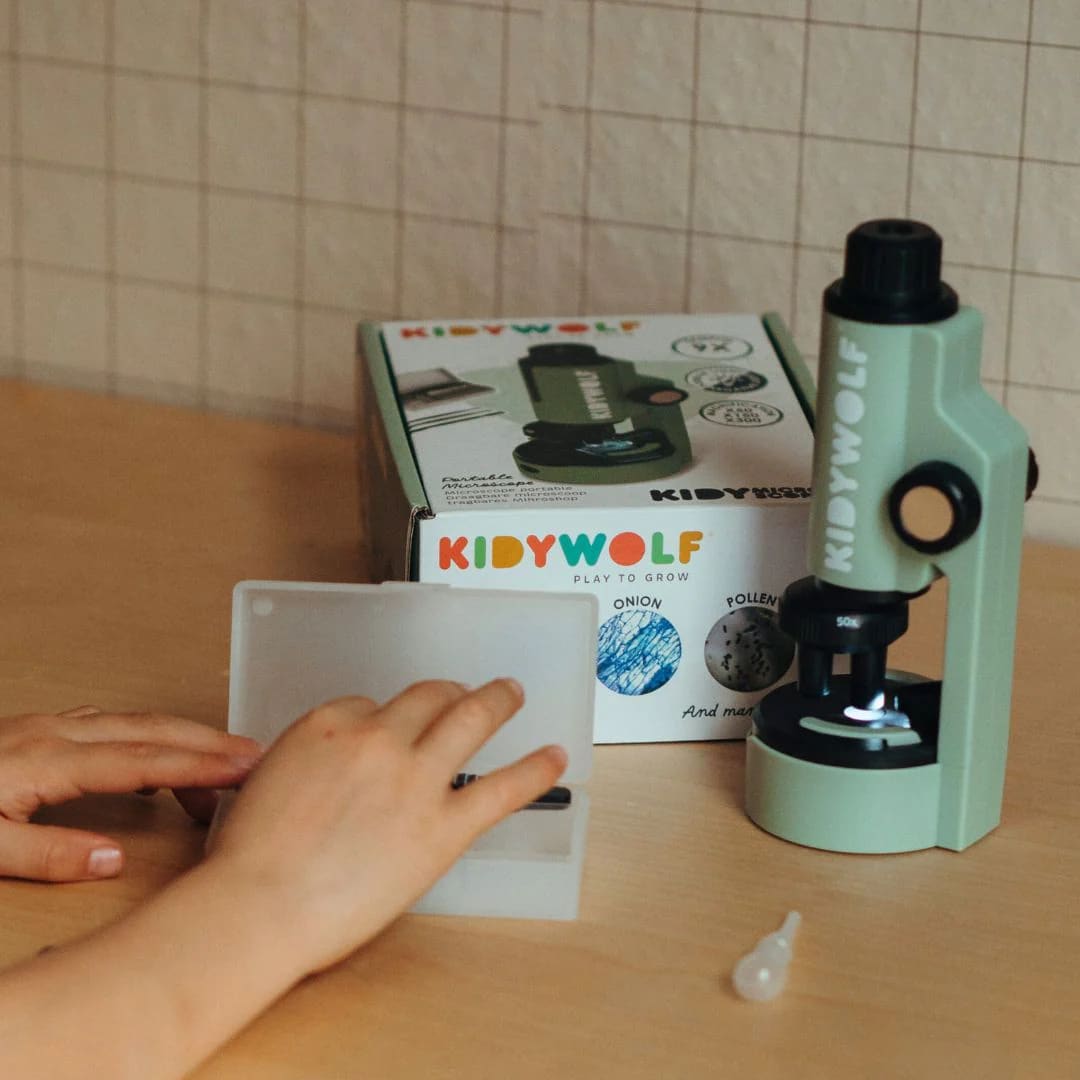 Kidywolf microscope, idées cadeaux originales enfants, idées cadeaux 6 ans, idées cadeaux nature, cadeaux sciences enfant, idées cadeaux Noël,