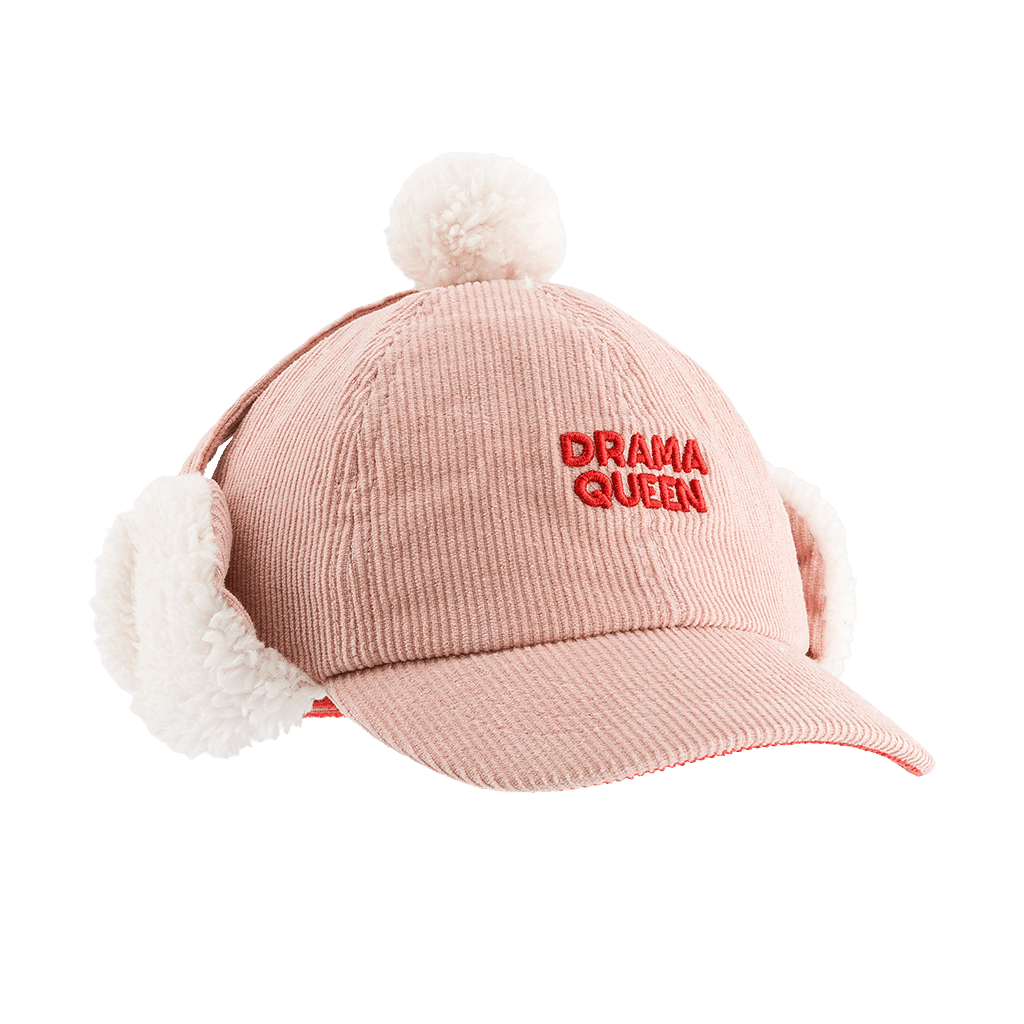 Casquette Chapka DRAMA QUEEN Rose – Chamaye - Vue de côté sur fond blanc