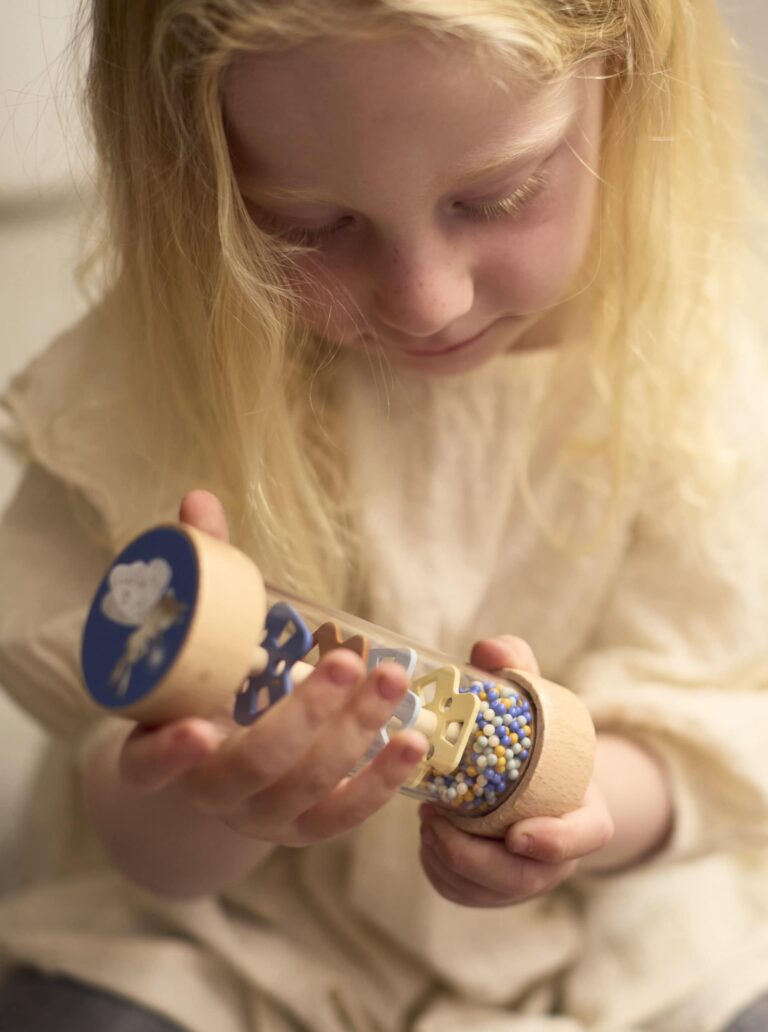 Valisette - Mes premiers jouets sensoriels - Filibaba - Ambiance