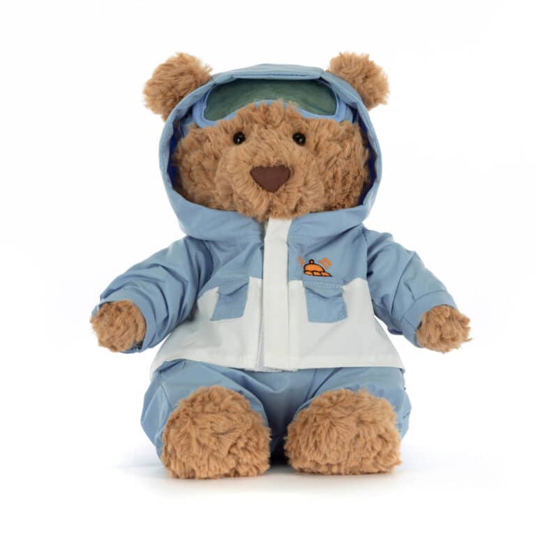 Doudou Ours Bartholomew en combinaison de neige bleue – Jellycat - Vu de face sur fond blanc
