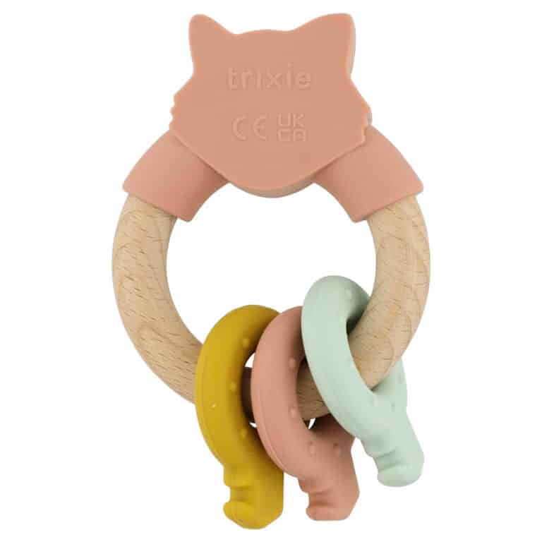 Anneau d’activités en silicone et bois – Mlle Chat – Trixie Baby - Vu de dos sur fond blanc