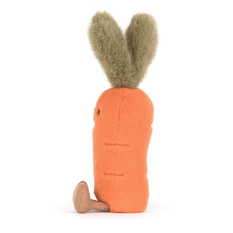 Doudou Amuseables Carrot – Jellycat - Vue de côté sur fond blanc