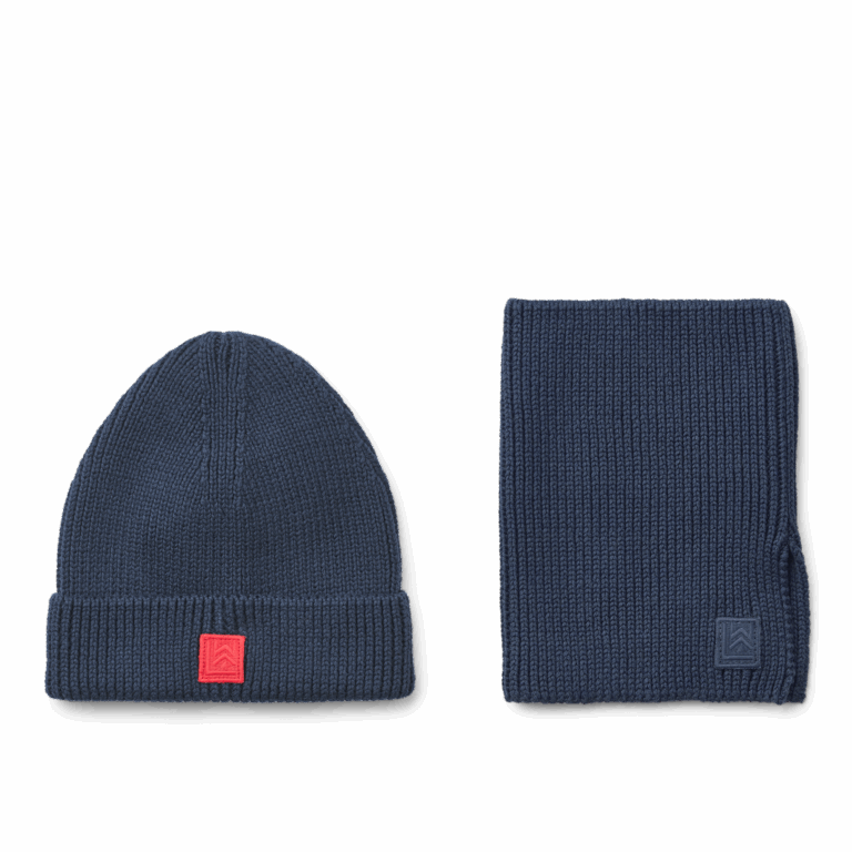 Coffret cadeau Lina – Bonnet et tour de cou « Bleu marine» – Liewood - Vu de face sur fond blanc de plus près