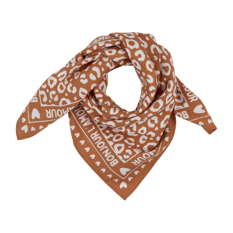 Petit foulard marron avec motif léopard crème - Atelier Wagram, vue de face sur fond blanc