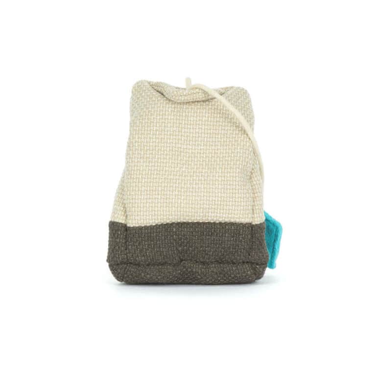 Amuseables Steepy Tea Bag - Jellycat, vue de dos sur fond blanc