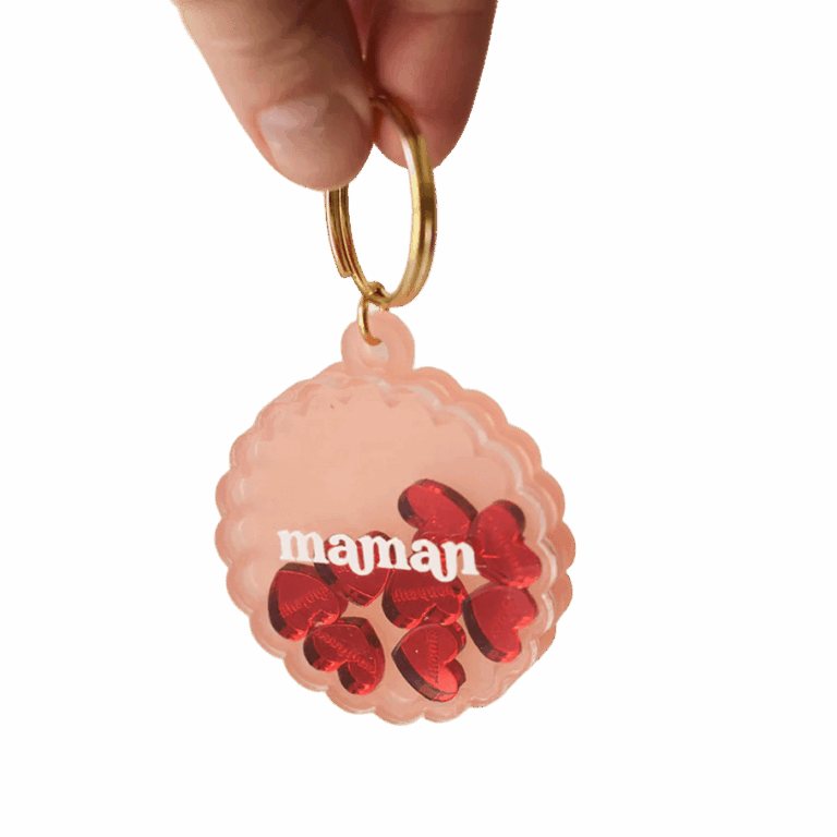 Porte-clés coeurs - Maman - Les Mignonneries, vue de face sur fond blanc