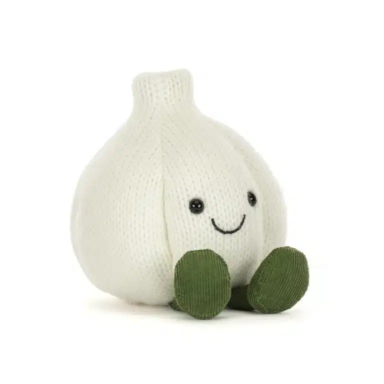 Amuseables Garlic - Jellycat, vue de biais sur fond blanc